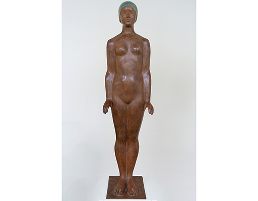 In unserer Galerie zum Verkauf angebotene Skulptur von Karl-Heinz Krause (Bildhauer): Schwimmerin mit blauer Kappe (groß)