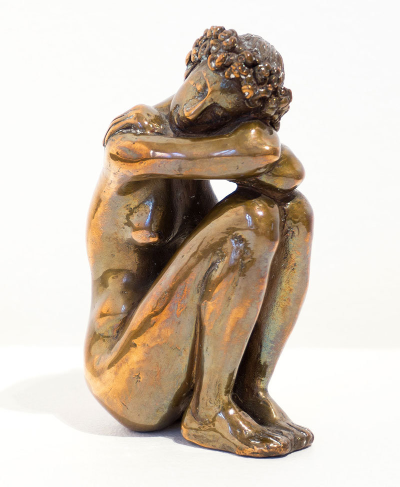 In unserer Galerie zum Verkauf stehende Skulptur von Karl-Heinz Krause (Bildhauer): Kleine Träumende