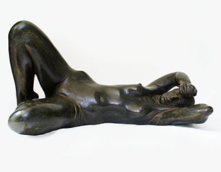 In unserer Galerie zum Verkauf angebotene Skulptur von Karl-Heinz Krause (Bildhauer): La Montagna (klein)